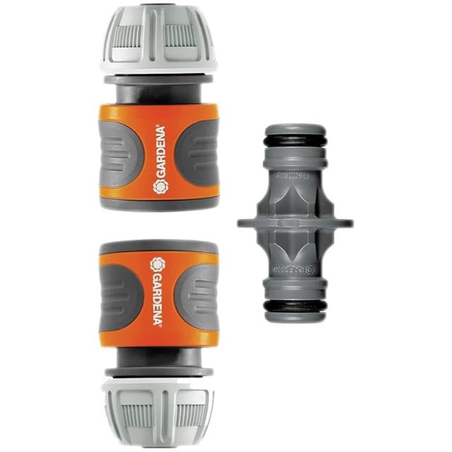 Gardena hose coupling set for joining two hoses